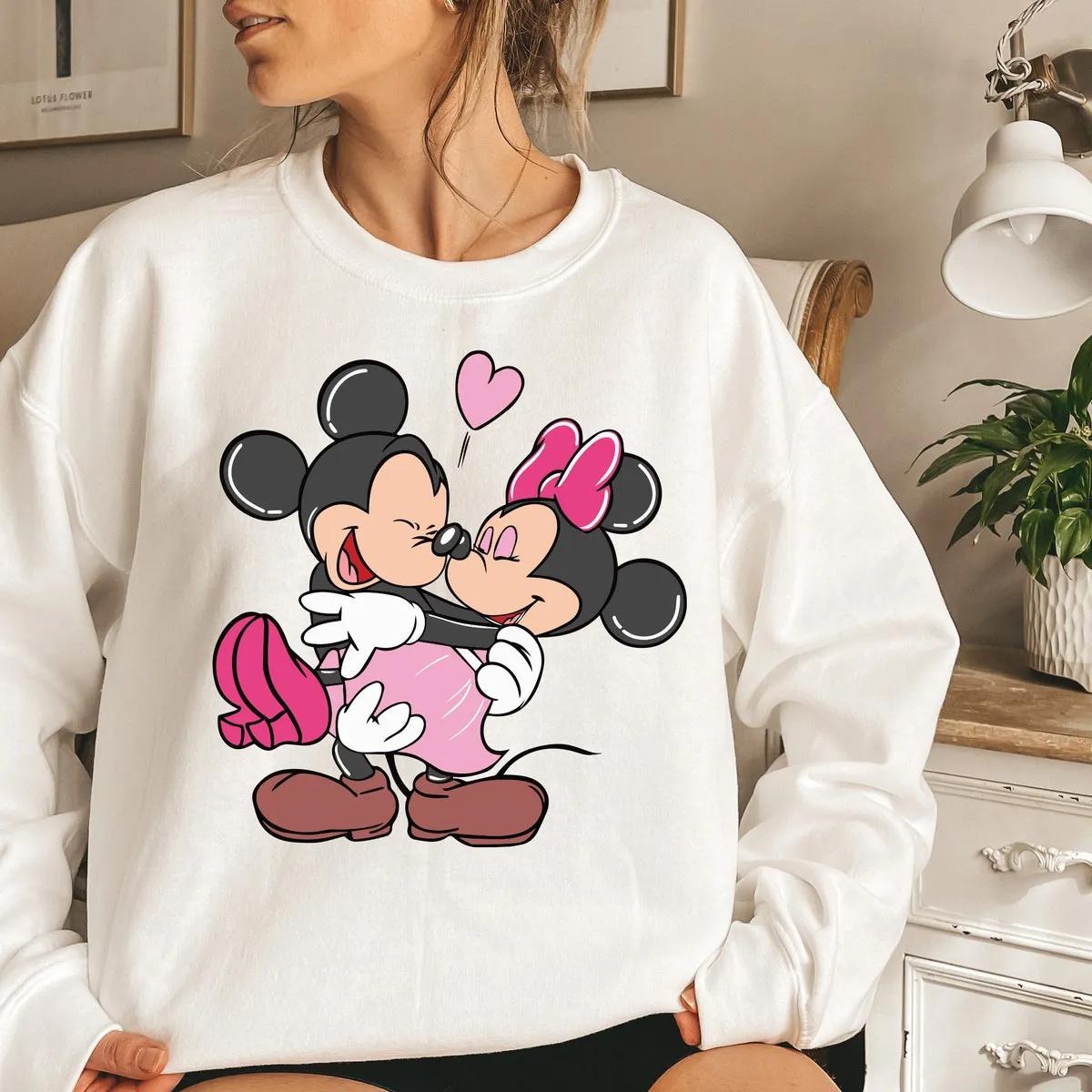 Disney Mickey and Minnie Valentines Day Shirt 1 3