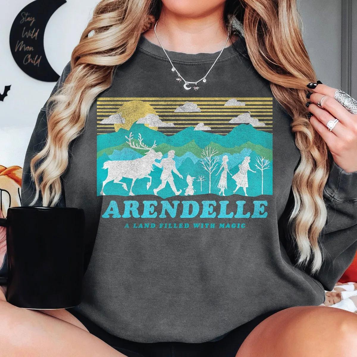 Frozen 2 Arendelle Group Silhouette Disney Shirt 2 1