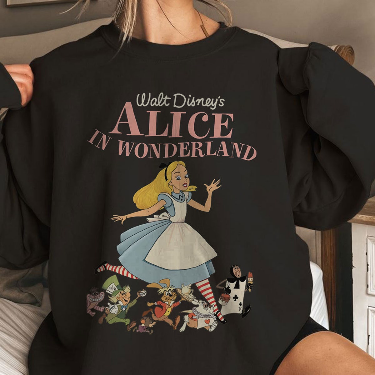 Walt Disneys Alice In Wonderland Shirt 3 1