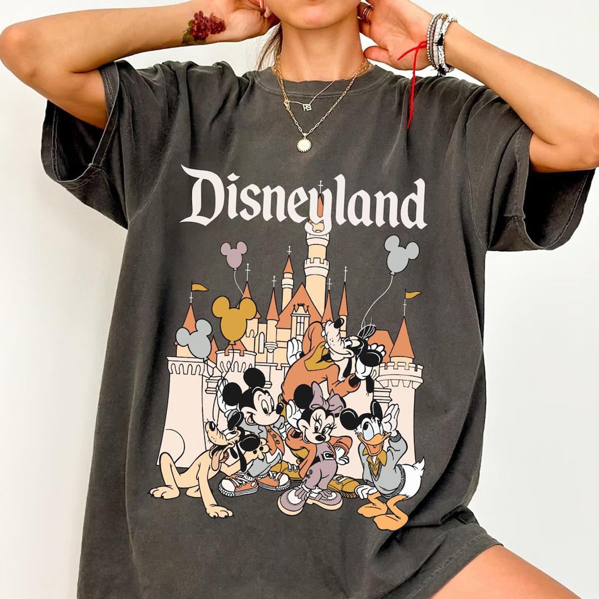 2024 Castle Mickey And Friends Mickey Balloon Shirt 3