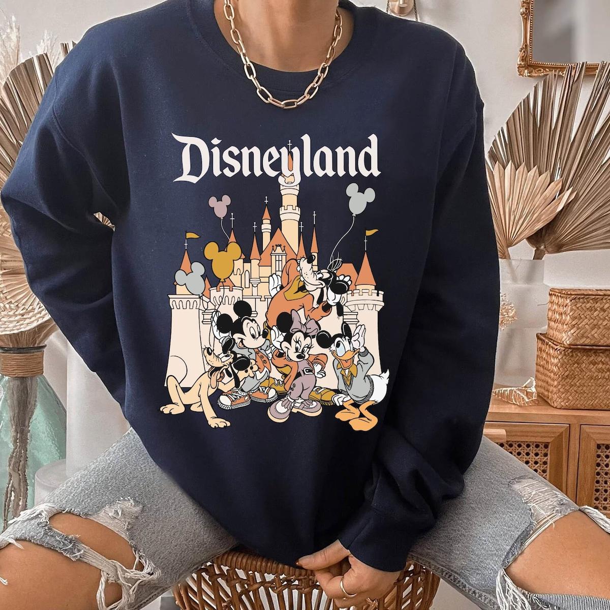 2024 Castle Mickey And Friends Mickey Balloon Shirt 6