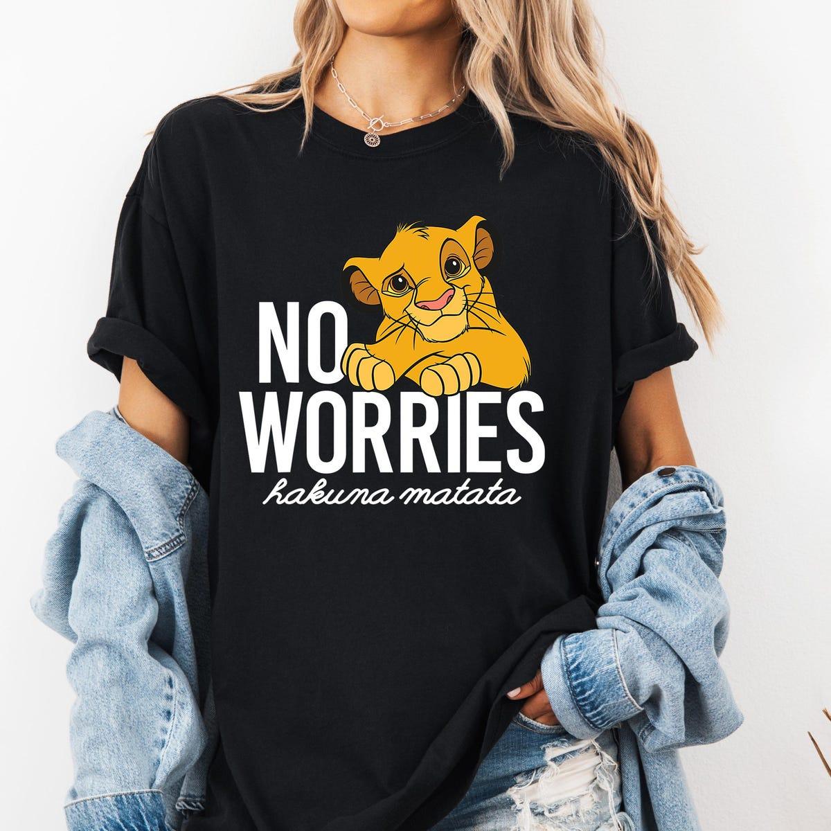 Disney The Lion King Classic No Worries Simba Shirt 4