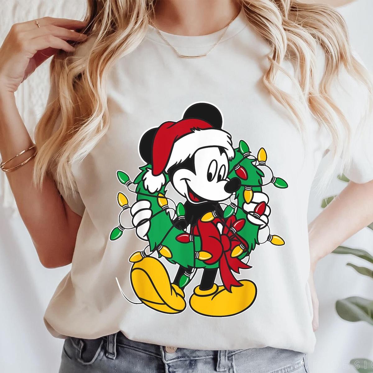 Mickey Minnie Mouse Christmas Wreath Light Shirt 3