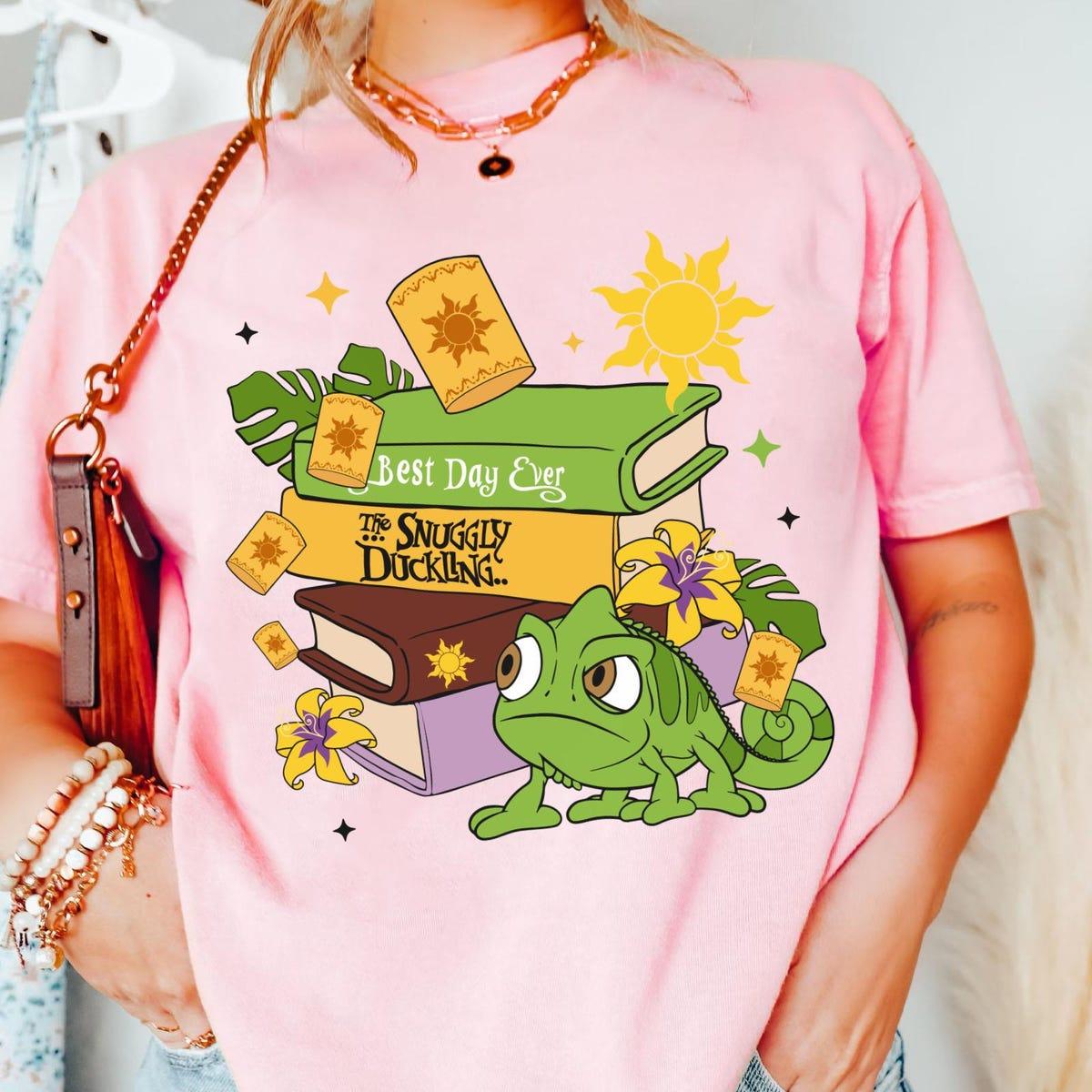 Pascal Sun Lantern With Books Disney Tangled Rapunzel Princess Shirt 4