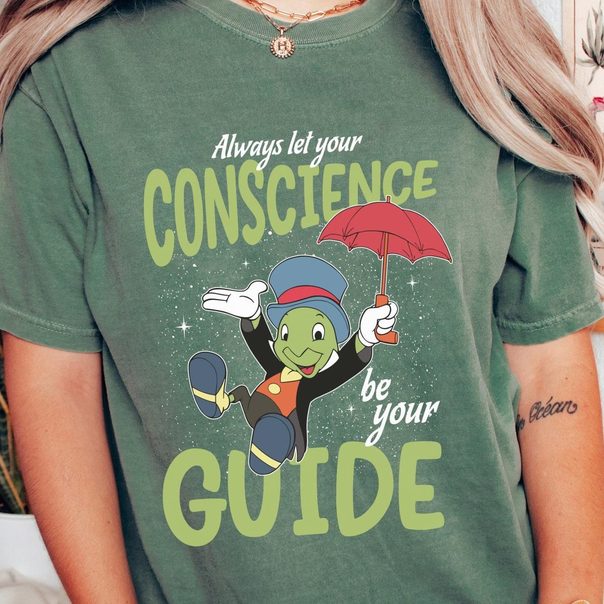 Jiminy Cricket Disney T-shirt Conscience Guide Pinocchio Family Trip Shirt