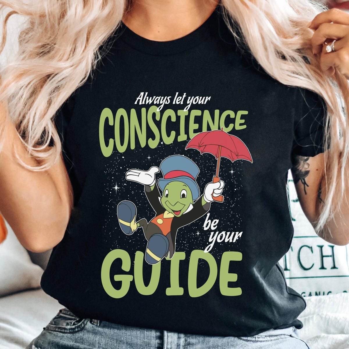Jiminy Cricket Disney T-shirt Conscience Guide Pinocchio Family Trip Shirt