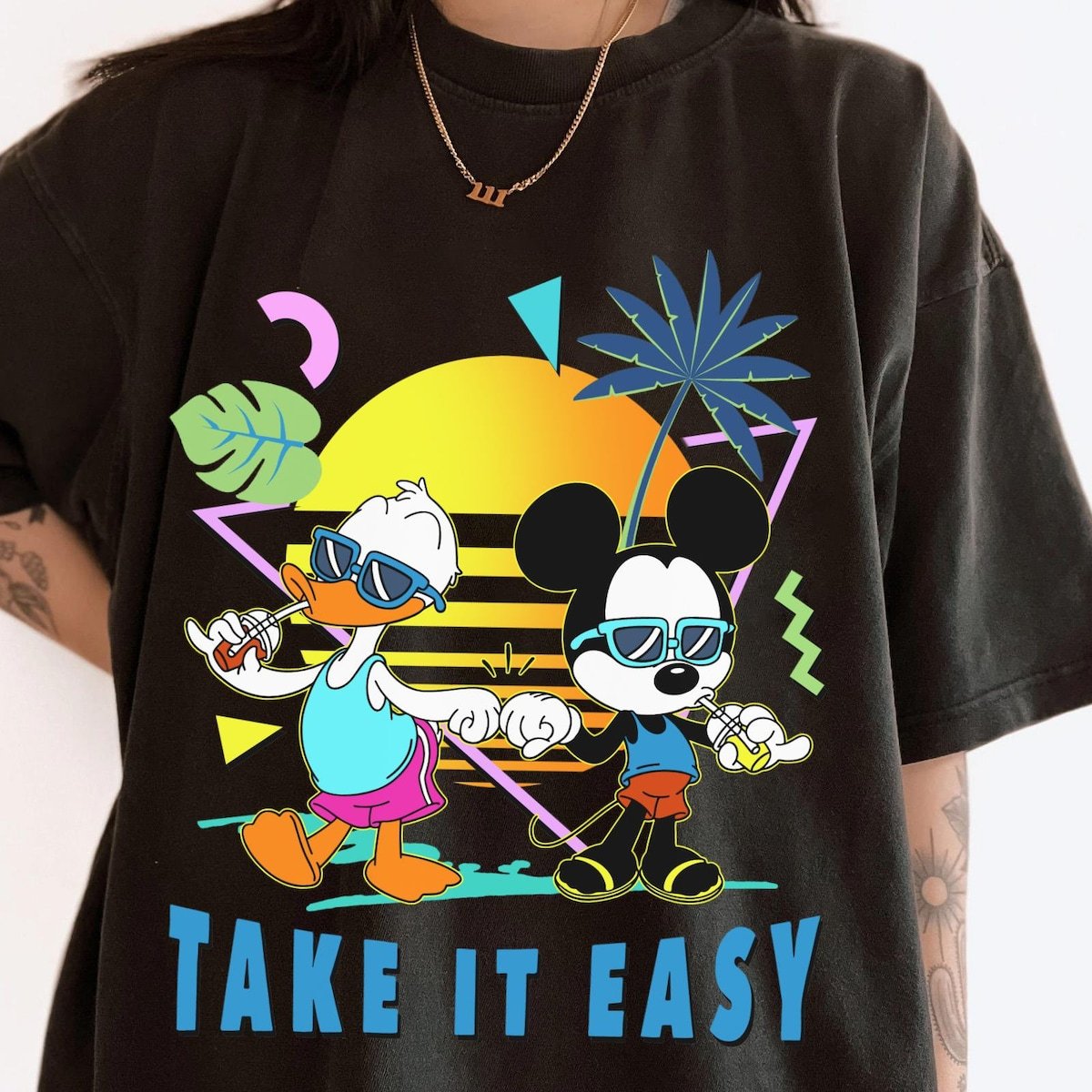 Mickey Donald Beach T-shirt Disney Friends Vacation 2024 Family Matching