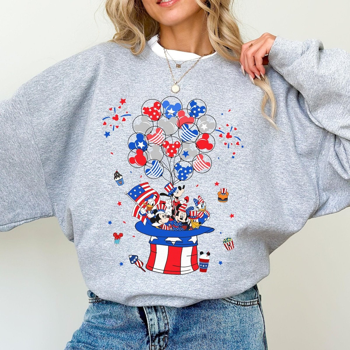 Vintage Disney 4th of July T-shirt Mickey Minnie Patriotic Independence Day Tee
