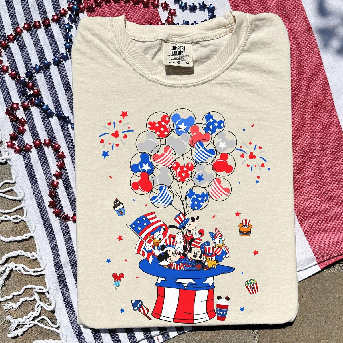Vintage Disney 4th of July T-shirt Mickey Minnie Patriotic Independence Day Tee