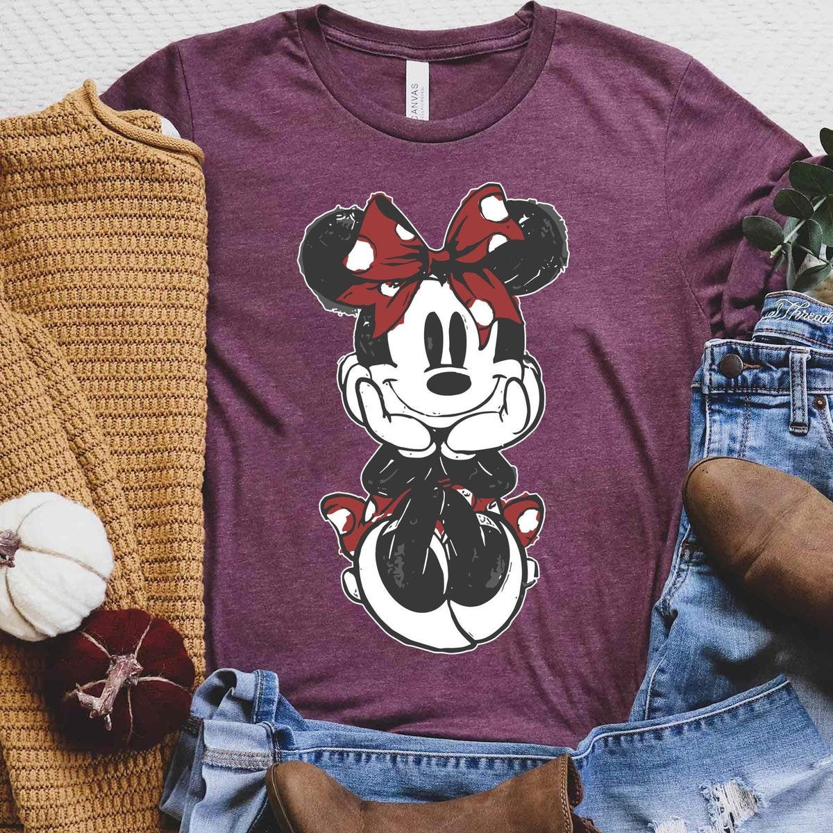 Disney Christmas Shirt Minnie Mouse Holiday Tee Disneyland 2024