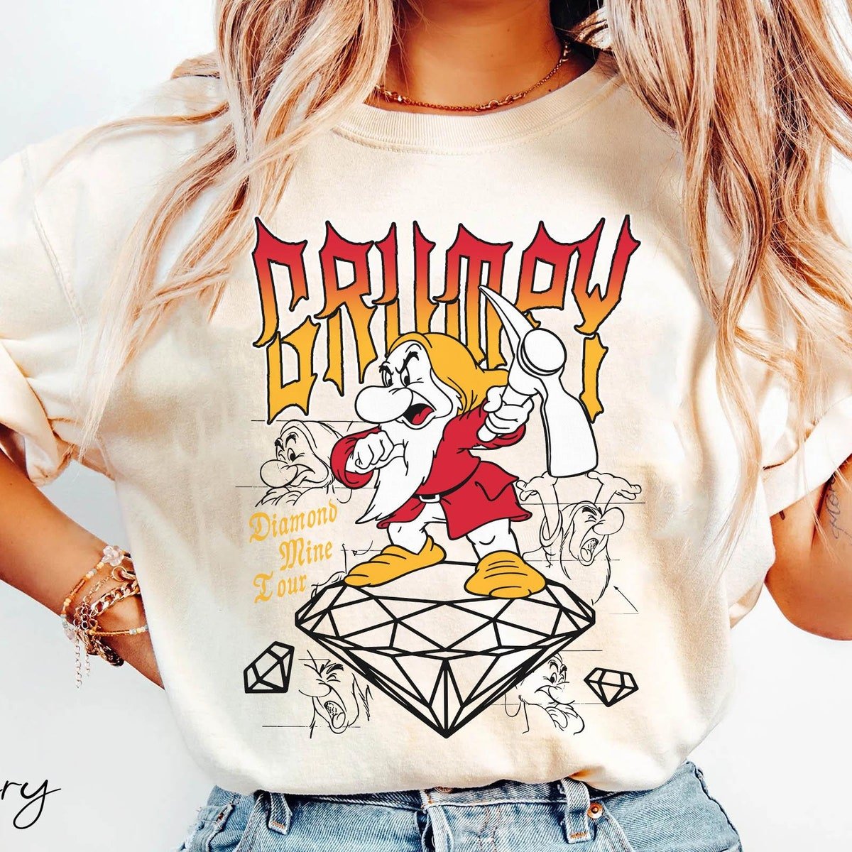 Retro Disney Snow White Shirt Grumpy Seven Dwarfs Tee Disneyland Trip