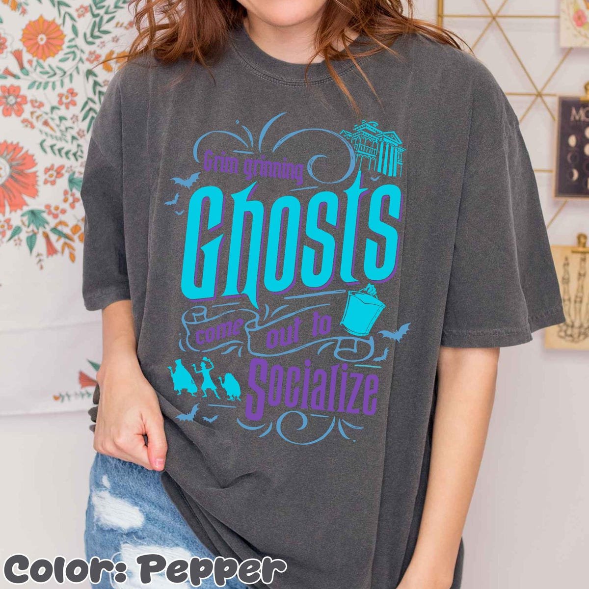 Vintage Disney Haunted Mansion Ghosts Shirt Disneyland Halloween Tee